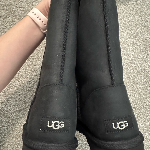 UGG Classic Black Boots - Picture 3 of 4